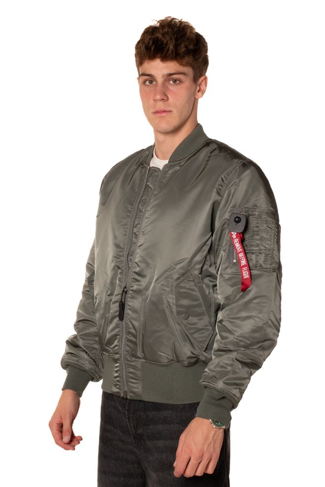 A25---alpha industries---MA-1VINTAGE GREENVERDE_1_P.JPG