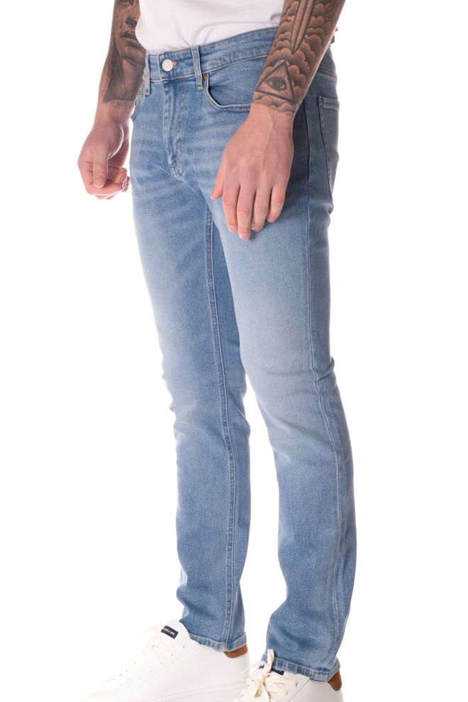 P24---tommy jeans---18137CELESTE_1_P.JPG