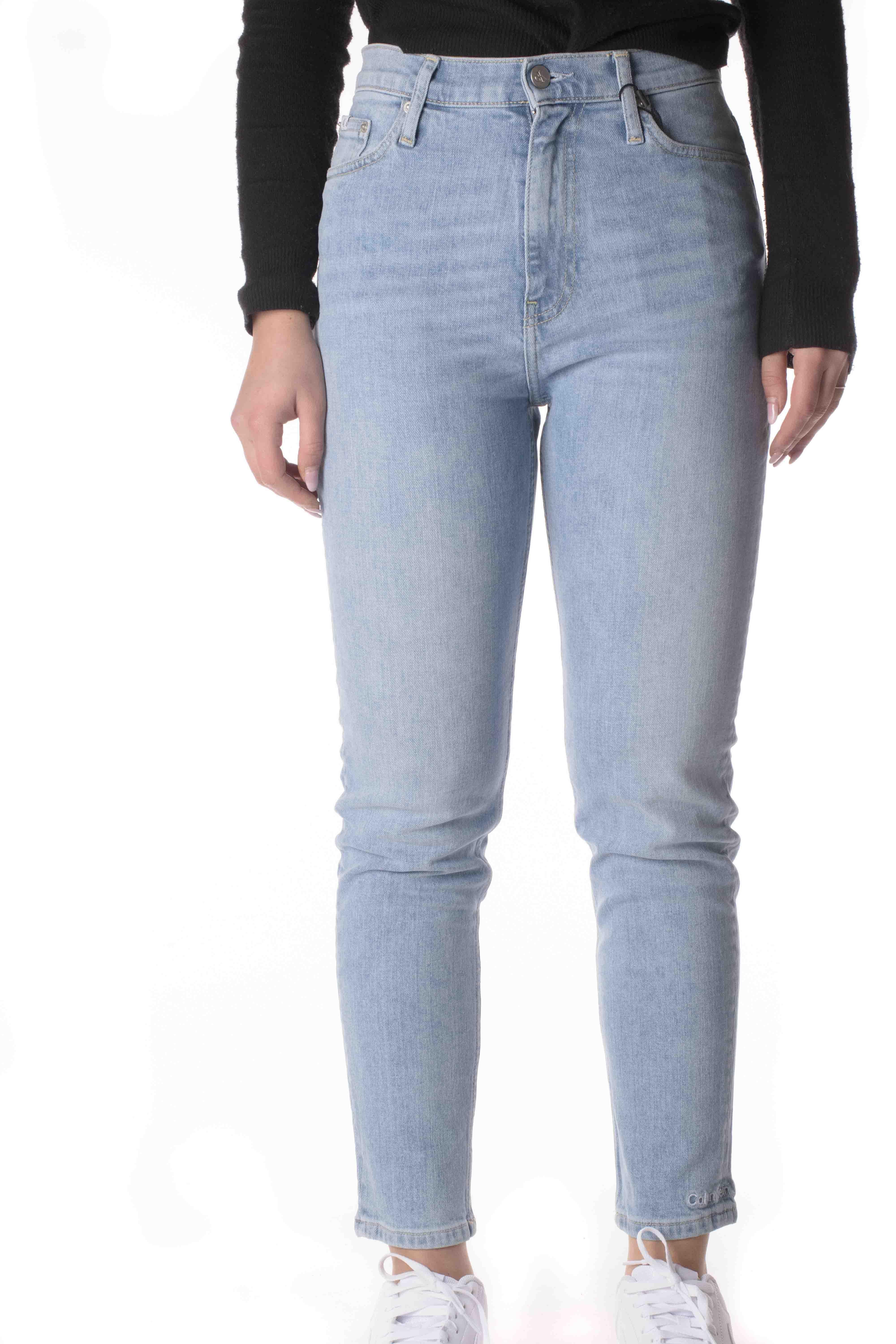 Calvin Klein Jeans Mom Donna J200205CELESTE CALVIN KLEIN