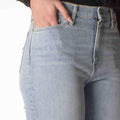 Calvin Klein Jeans Mom Donna J200205CELESTE CALVIN KLEIN